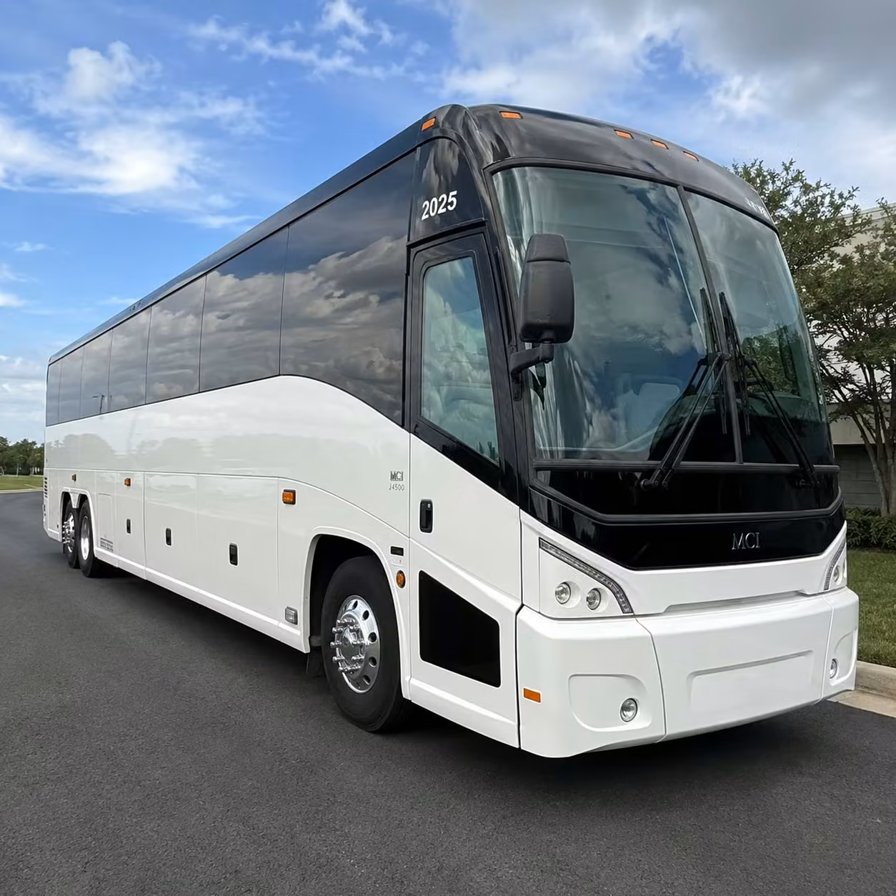 book corporate event transportation in ypsilanti or any city nearby