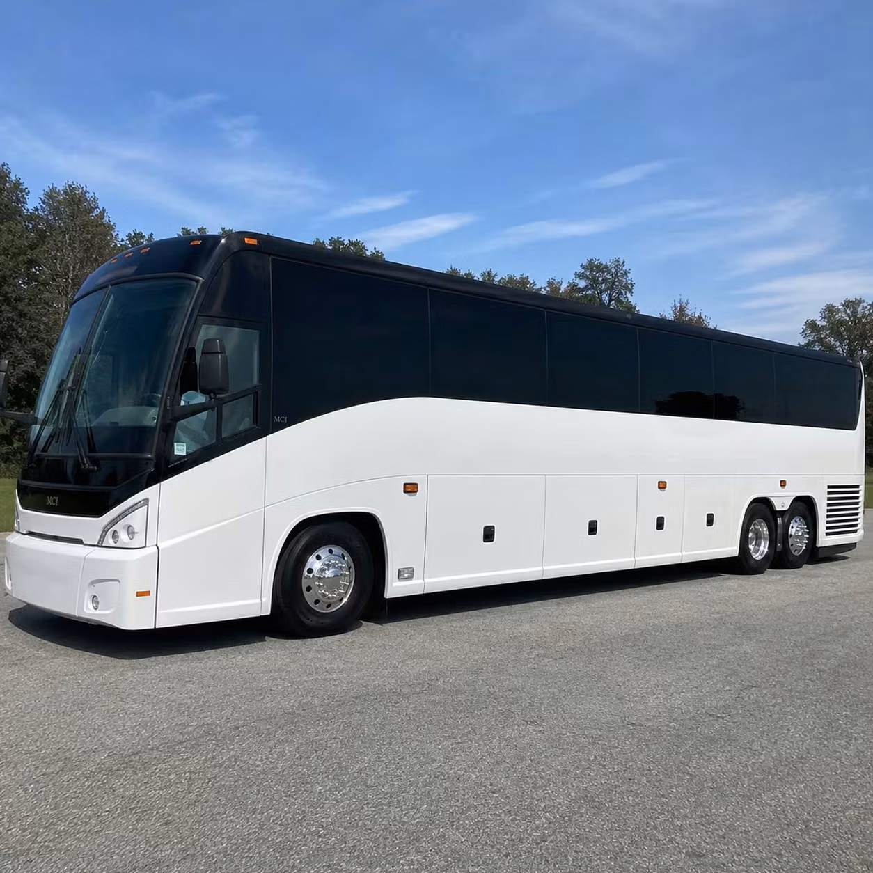 moving large groups between ypsilanti and the airport without the headache