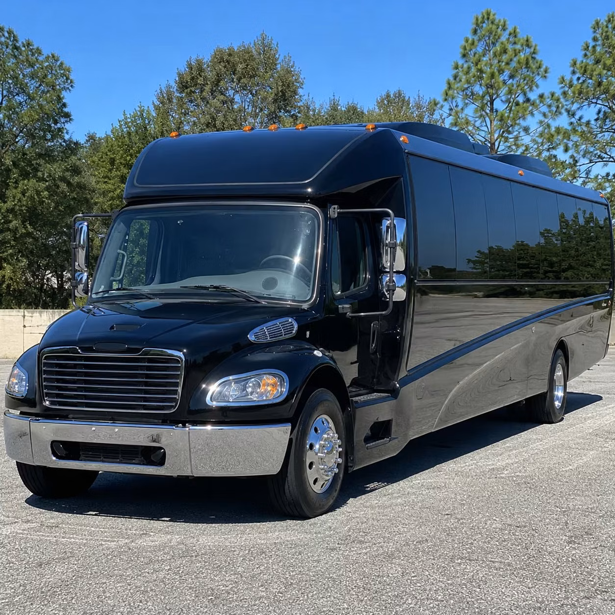 ypsilanti 30 passenger minibus rental