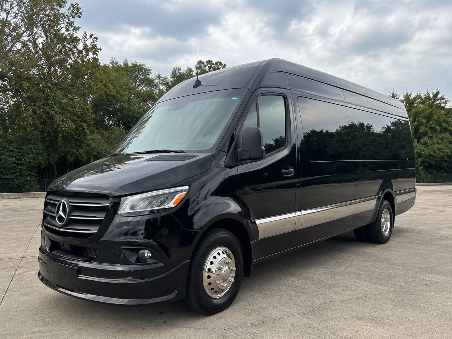 ypsilanti sprinter van rental with driver