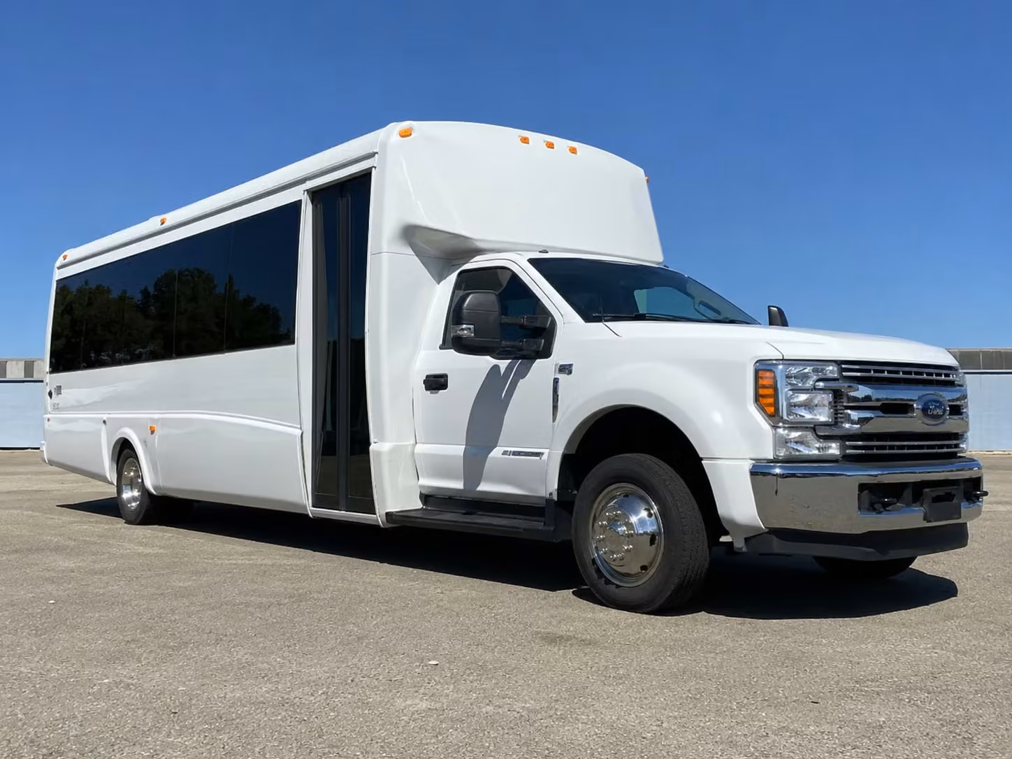 ypsilanti wedding transportation